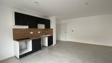 Appartement 3 pièces - - Photo 4