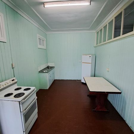 Studio Apartment - Innisfail town centre - Photo 3