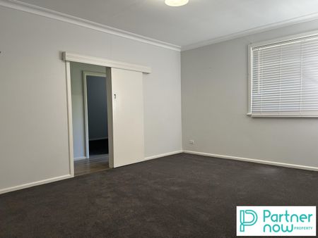 23 Edward Street, TAMWORTH NSW 2340 - Photo 3