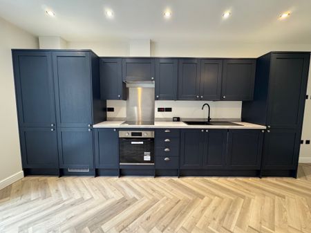 Burlington Place, Eastbourne - Photo 3