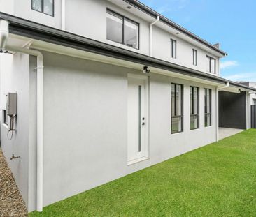 Spacious and Modern Four-Bedroom Home in Spring Farm - Photo 2