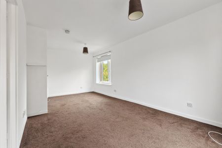 2 Bedroom Property To Rent - Photo 2