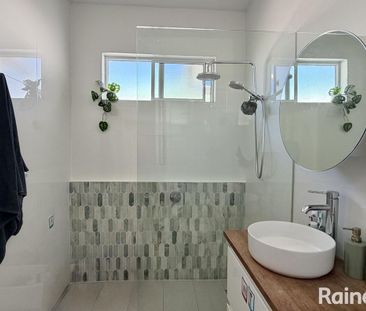 Renovated Family Home - Photo 2