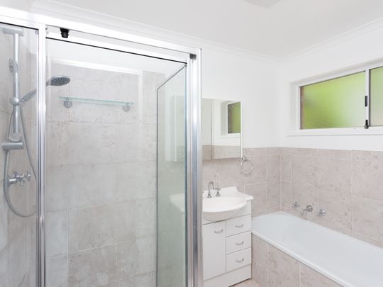 5 Crooke Close, Calwell ACT 2905 - House For Rent | Domain - Photo 1