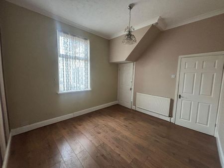 2 bedroom terraced house to rent - Photo 2