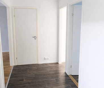 Fibernät finns indraget och hyresgästen får själv teckna abonnemang... - Photo 4