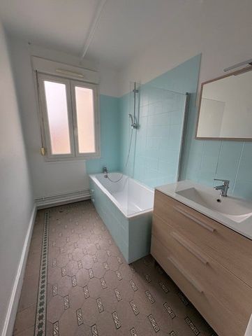 Type 3 de 64m2 au centre-ville de Troyes - Photo 4