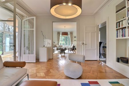 Magnificent charming villa close to the International School - Photo 2