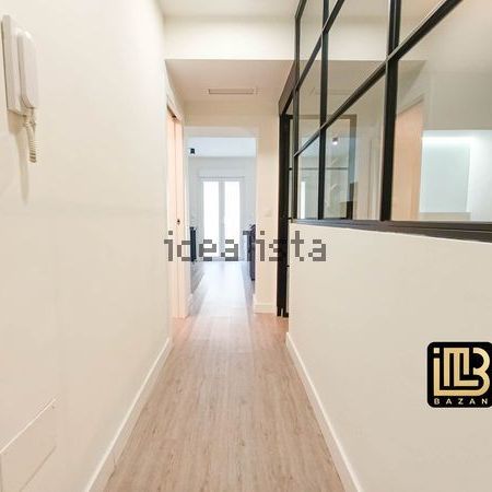 Alquiler de piso en Plaza Jardín de San Antonio - Photo 1