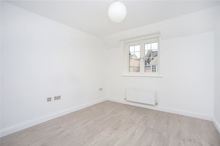 Dunalley Court, - Photo 2