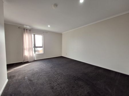 Spacious 2 bedroom Apartment - Photo 5