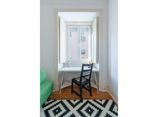 Rua da Guiné, Lisbon, Lisbon 1170-397 - Photo 1