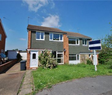 4 bedroom semi-detached house to rent - Photo 2