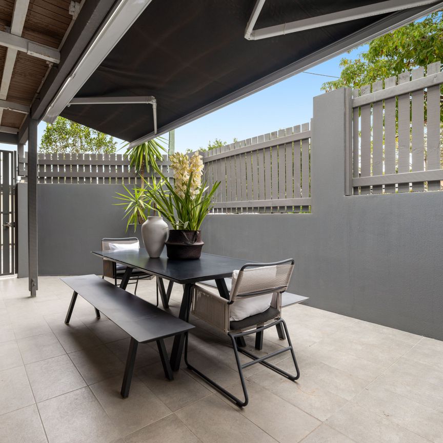 Welcome Home - Photo 1