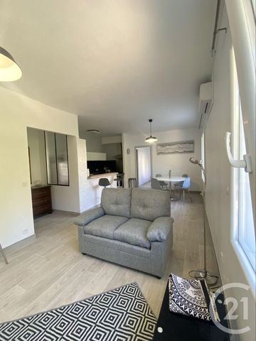 Appartement T2 à louer 2 pièces - 48,20 m2 CHATEAUNEUF LES MARTIGUES - 13 - Photo 3