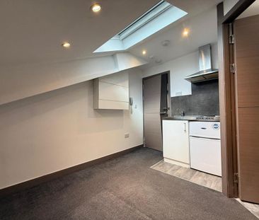 Studio to rent - Photo 3