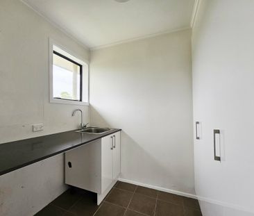 Family home for rent in the Drury countryside - Photo 6