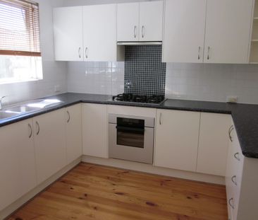 DETACHED HOMETTE - SPACIOUS - LOCATION - Photo 2