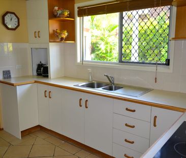 12 Marquis Court, Tannum Sands, Qld 4680 - Photo 6