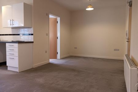 The Street - Photo 2