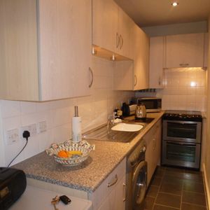 Charlotte Street, City Centre, Aberdeen, AB25 1LR - Photo 2