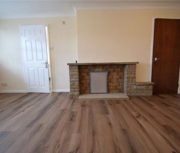 2 bedroom bungalow to rent - Photo 1