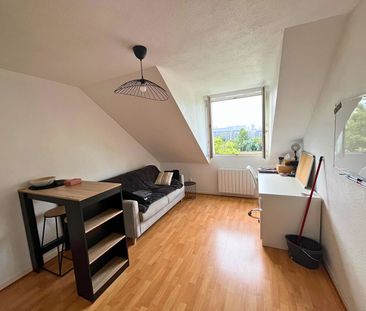 Location Appartement 2 pièces 27m² - Photo 2