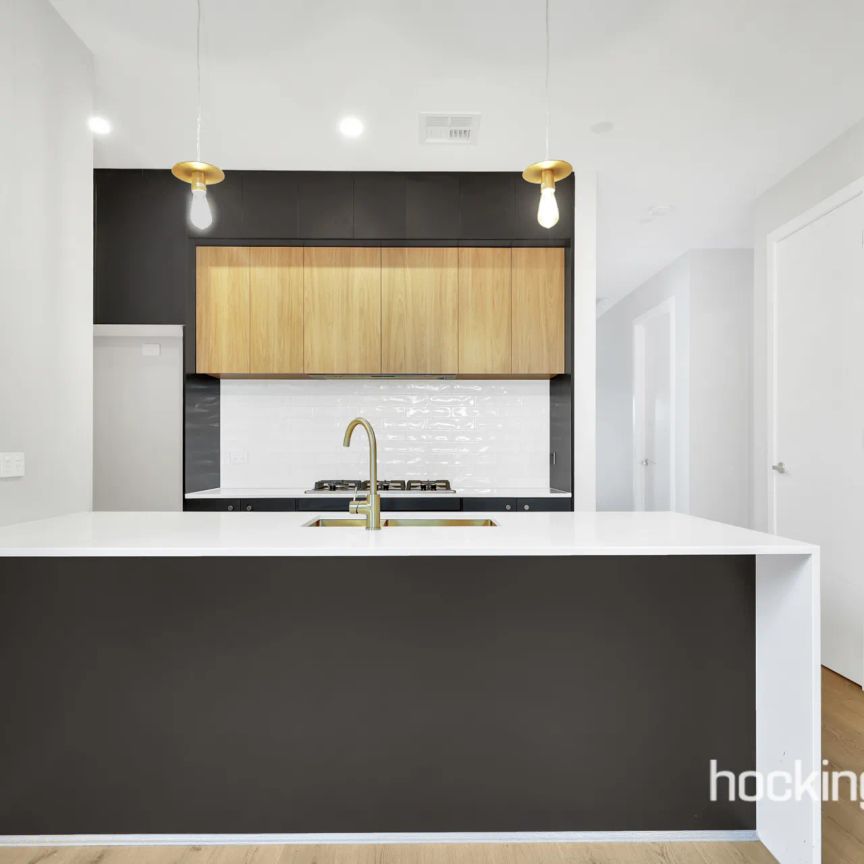 Modern 4-Bedroom Home in Peppercorn Estate! - Photo 1