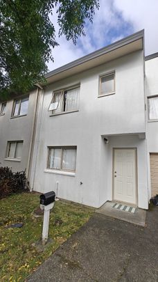 Property Management3 Butia Avenue, Henderson - Townhouse for Rent - Photo 1