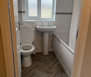 2 bedroom terraced house to rent - Photo 6