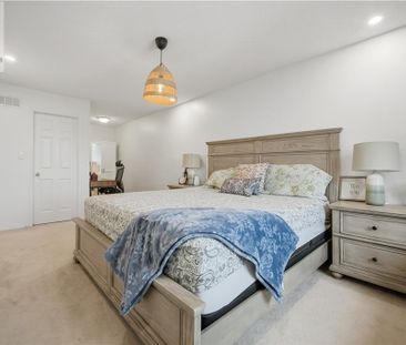 842 UPPER KENILWORTH Avenue, Hamilton, Ontario, L8T5A6 - Photo 5
