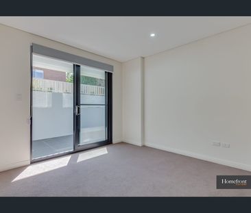 Ground Floor with Huge Undercover Return Balcony - Photo 2