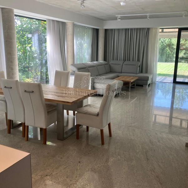 Stunning Five Bed House - Pipera BSB - Photo 1