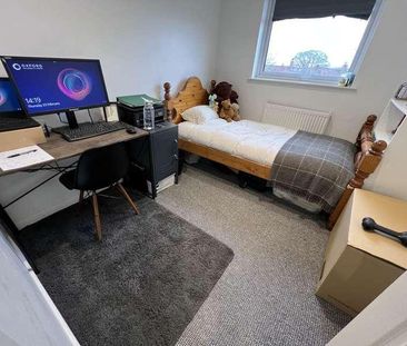 Knightstone Heights, Frome, Somerset, BA11 - Photo 2