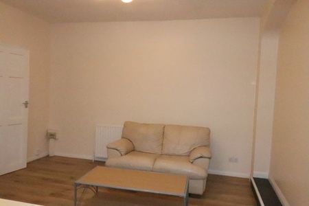 West Road, Shoeburyness, Property for rent - Photo 4