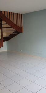 Location Appartement 3 pièces 63m² VILLENEUVE D ASCQ 59650 - Photo 4