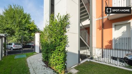 milan, Lombardy 20158 - Photo 3