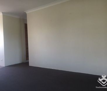 Stunning Unit in Indooroopilly Hot Spot - Photo 4