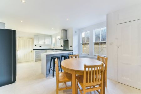 6 bedroom terraced house to rent - Photo 2