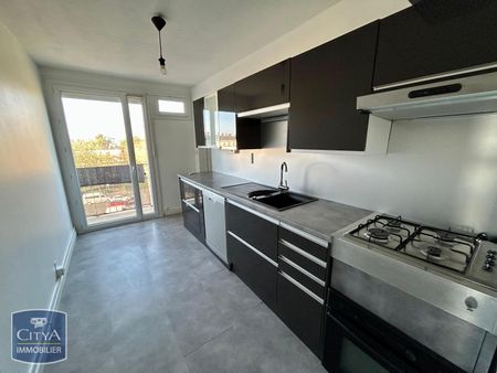 Location Appartement 3 pièces 63m² CHOLET 49300 - Photo 3