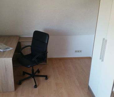 2,5 Zimmer DG Wohnung ab 01.01.2025 in Zentrumsnähe an Berufstätige... - Photo 3