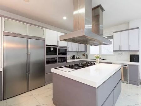 Carrer de Santa Pola, Valencia, Valencian Community 46024 - Foto 5