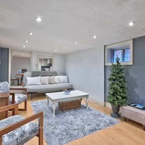 For Lease - 468 Northcliffe Boulevard, Toronto, Ontario - Photo 1