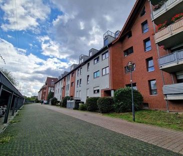 Weitläufige und helle 4-Zimmer-Wohnung in bester Lage! - Foto 1