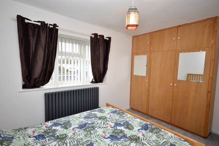 3 bed semi-detached house to rent in Coniston, Wardley, NE10 - Photo 3