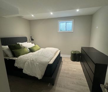 For Lease - 94 Houseman Crescent, Richmond Hill, Ontario - Photo 5