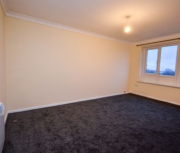 2 bed flat to rent in St. Keverne Square, Kenton, NE5 - Photo 5