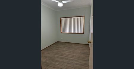 Well Positioned Family Home in Parkridge Estate avail 21.11.25 - Photo 5