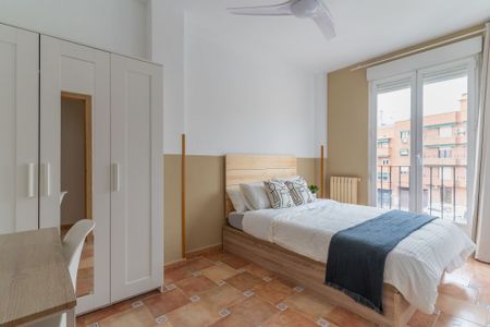Beautiful room with balcony in Tetuán - Photo 3