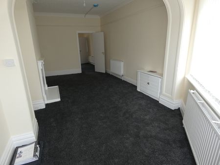 Ormond Avenue Flat 1 - Photo 2